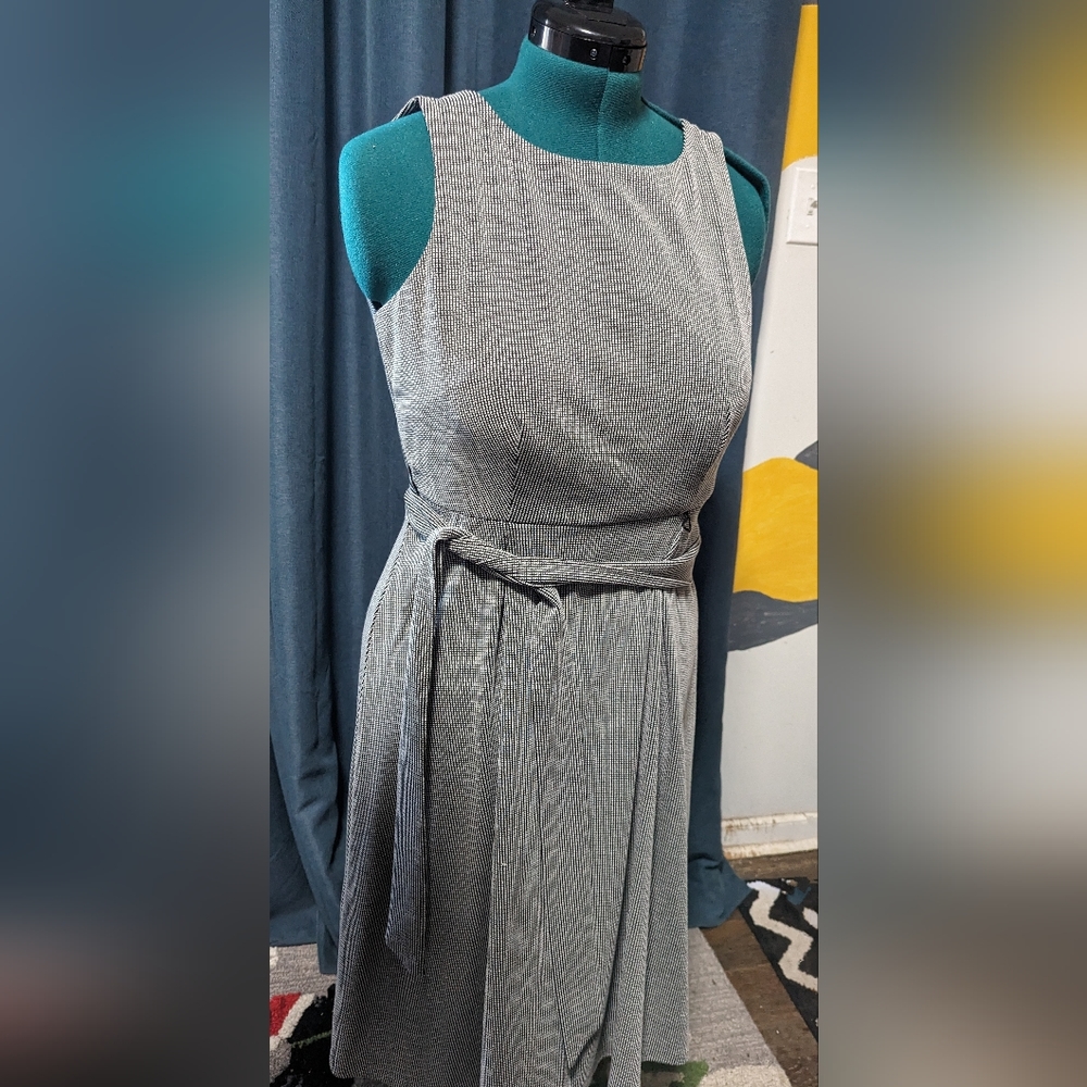 Elle size Small grey striped dress